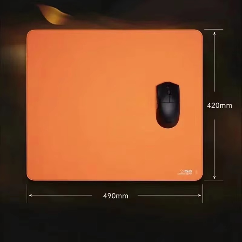 Tappetino per mouse Hot ATK Ko - Desk Setup Gear recensione e prezzo
